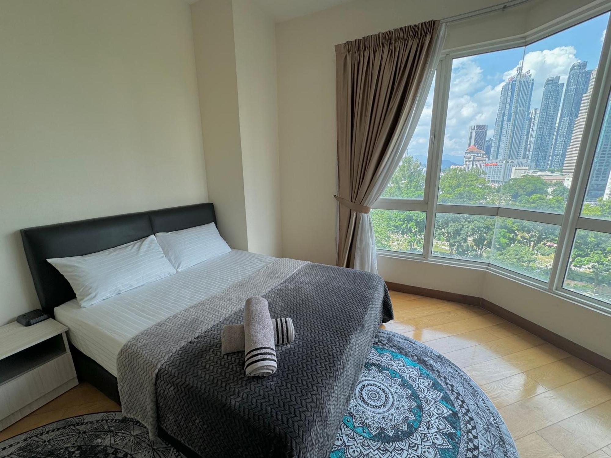 Single Room with Shared Bathroom
